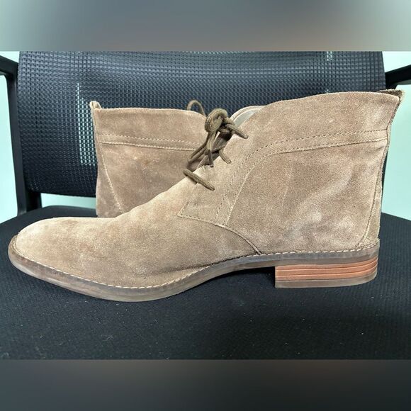 Clarks Women's Phenia Desert Boot in Khaki Suede Size 11 M - Picture 5 of 8